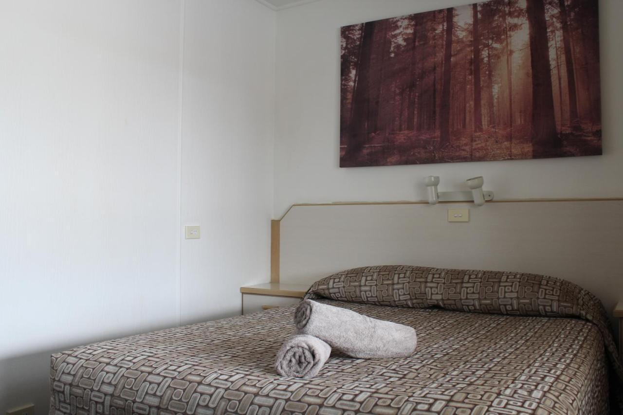 Tally Ho Motor Inn Tenterfield Buitenkant foto