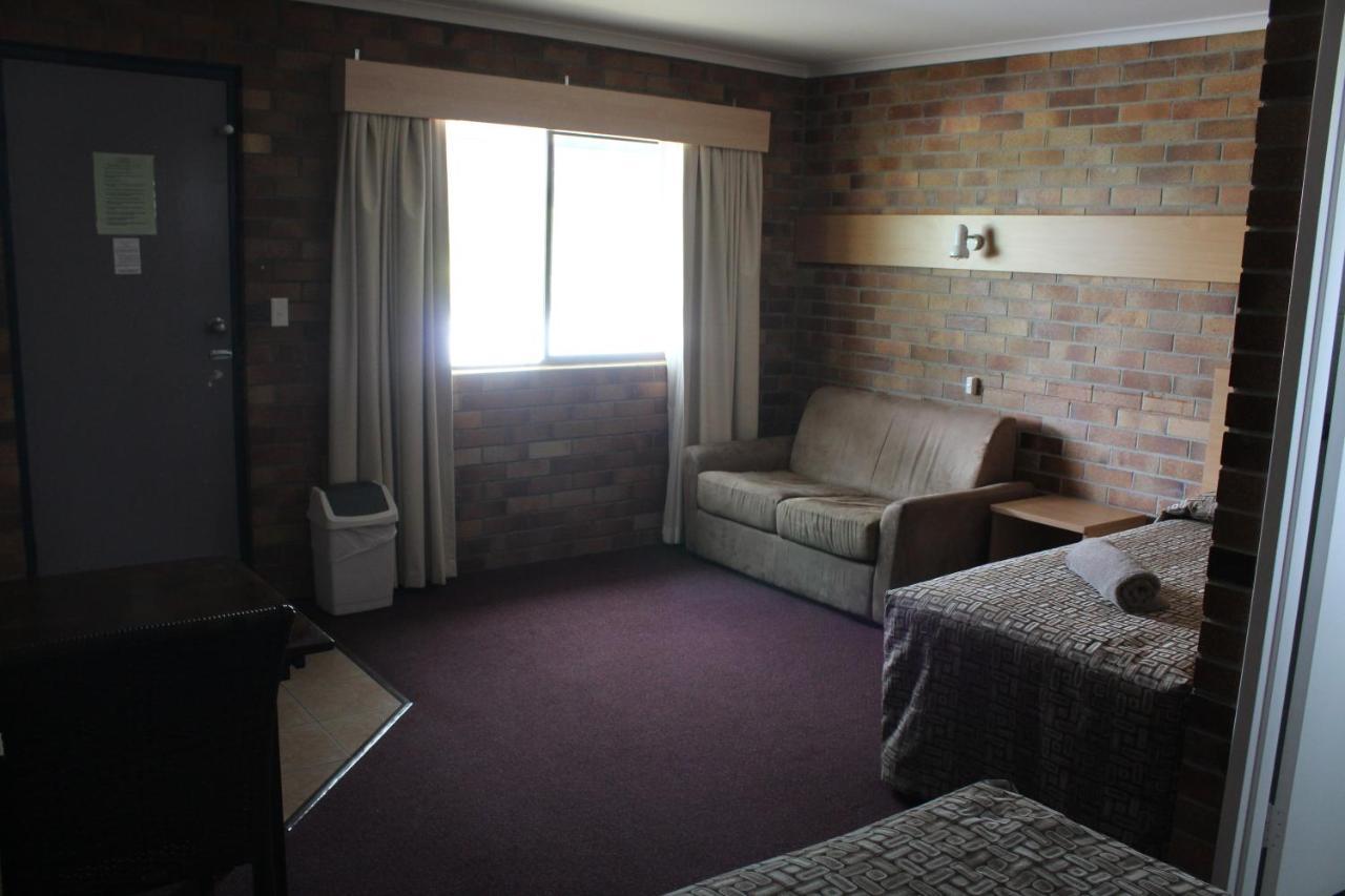 Tally Ho Motor Inn Tenterfield Buitenkant foto