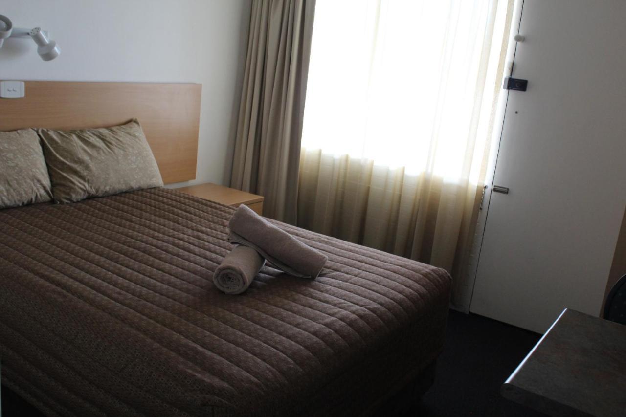 Tally Ho Motor Inn Tenterfield Buitenkant foto