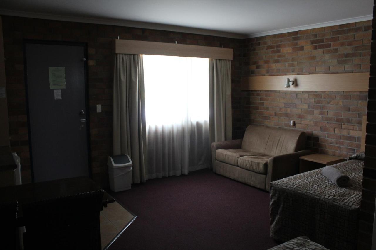 Tally Ho Motor Inn Tenterfield Buitenkant foto