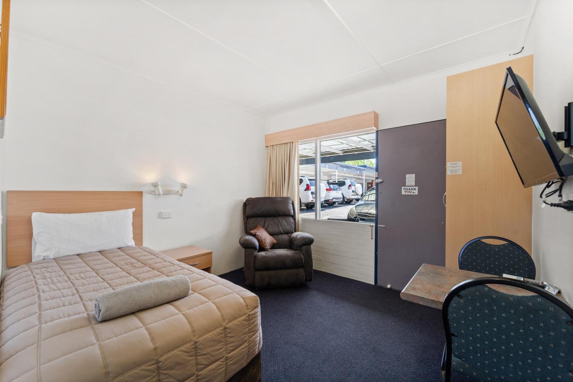 Tally Ho Motor Inn Tenterfield Buitenkant foto