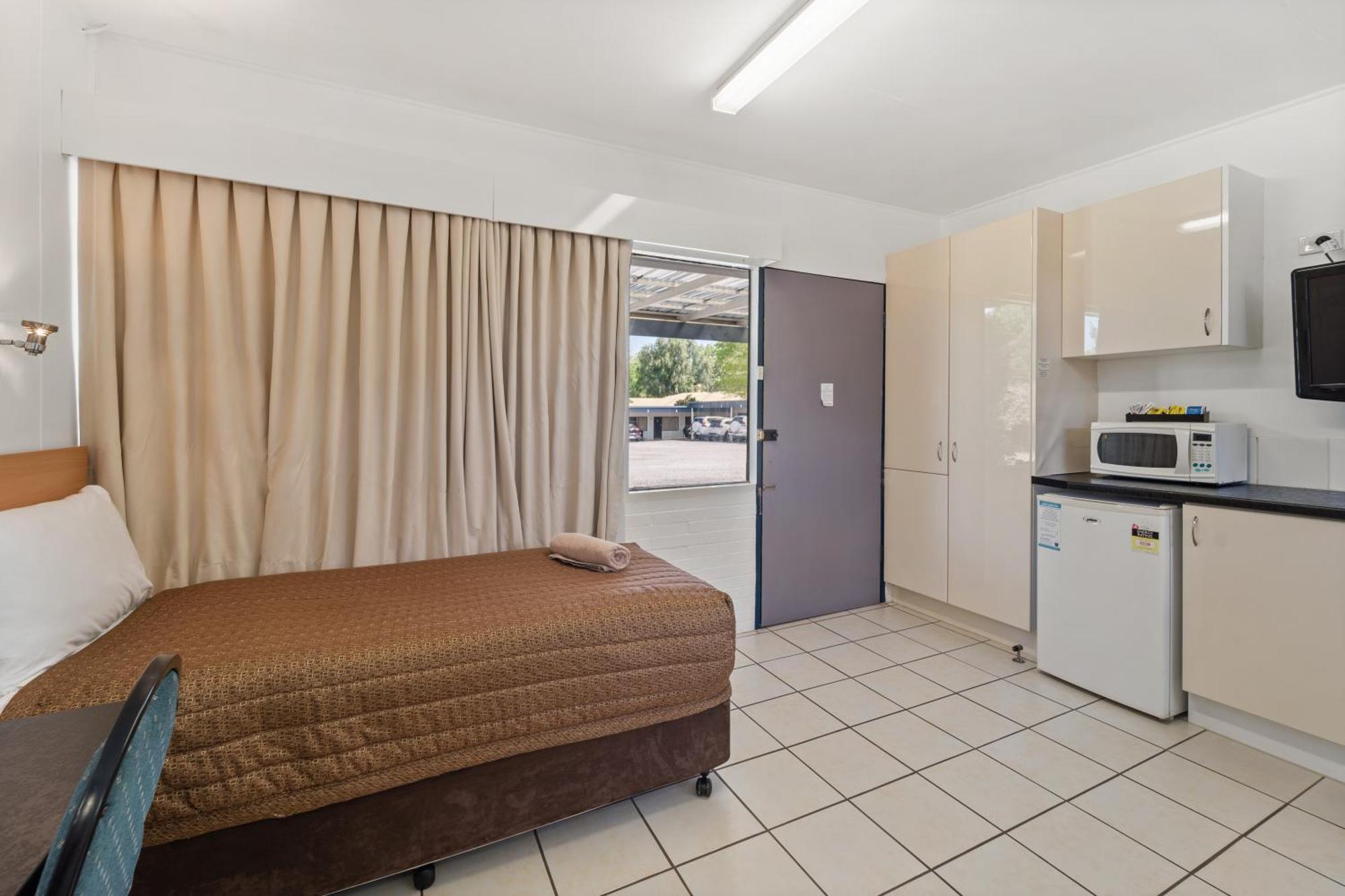 Tally Ho Motor Inn Tenterfield Buitenkant foto