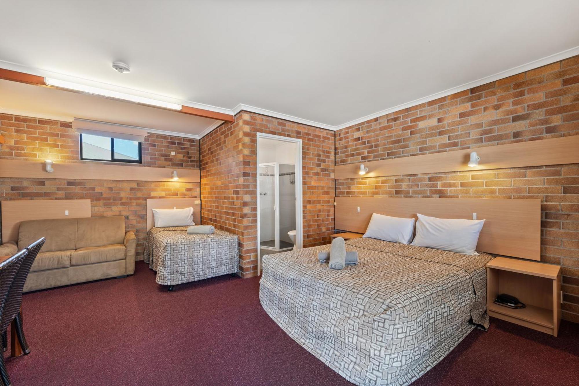 Tally Ho Motor Inn Tenterfield Buitenkant foto