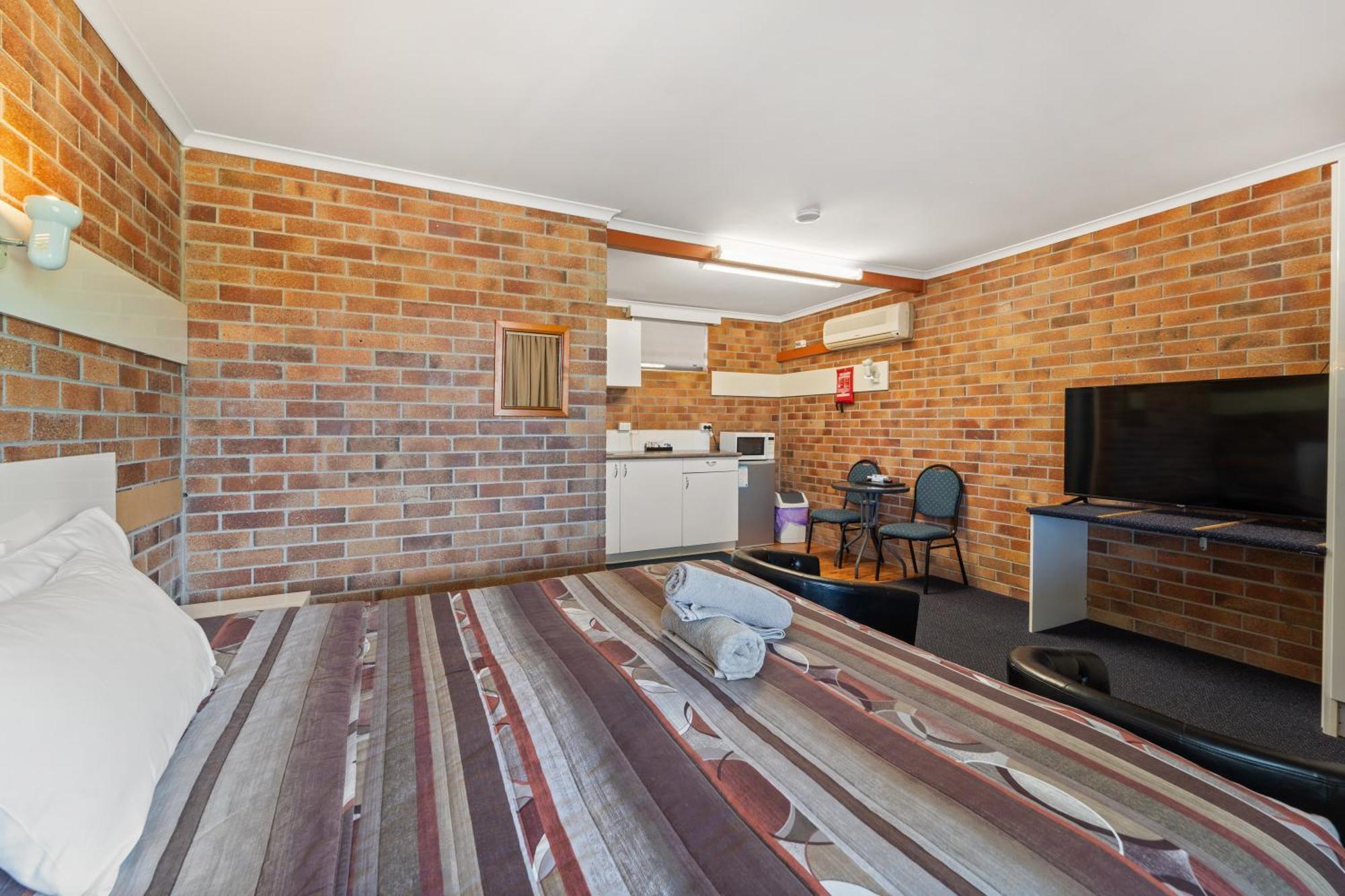 Tally Ho Motor Inn Tenterfield Buitenkant foto