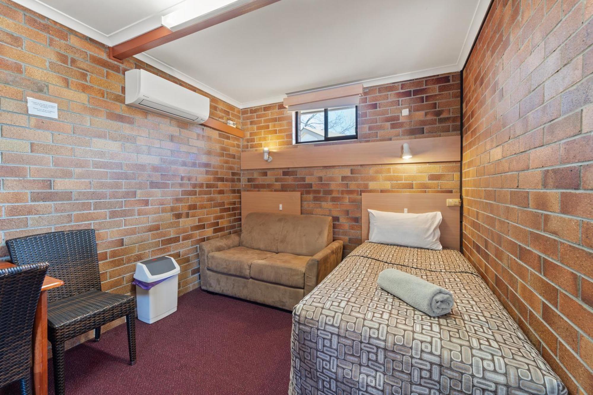 Tally Ho Motor Inn Tenterfield Buitenkant foto