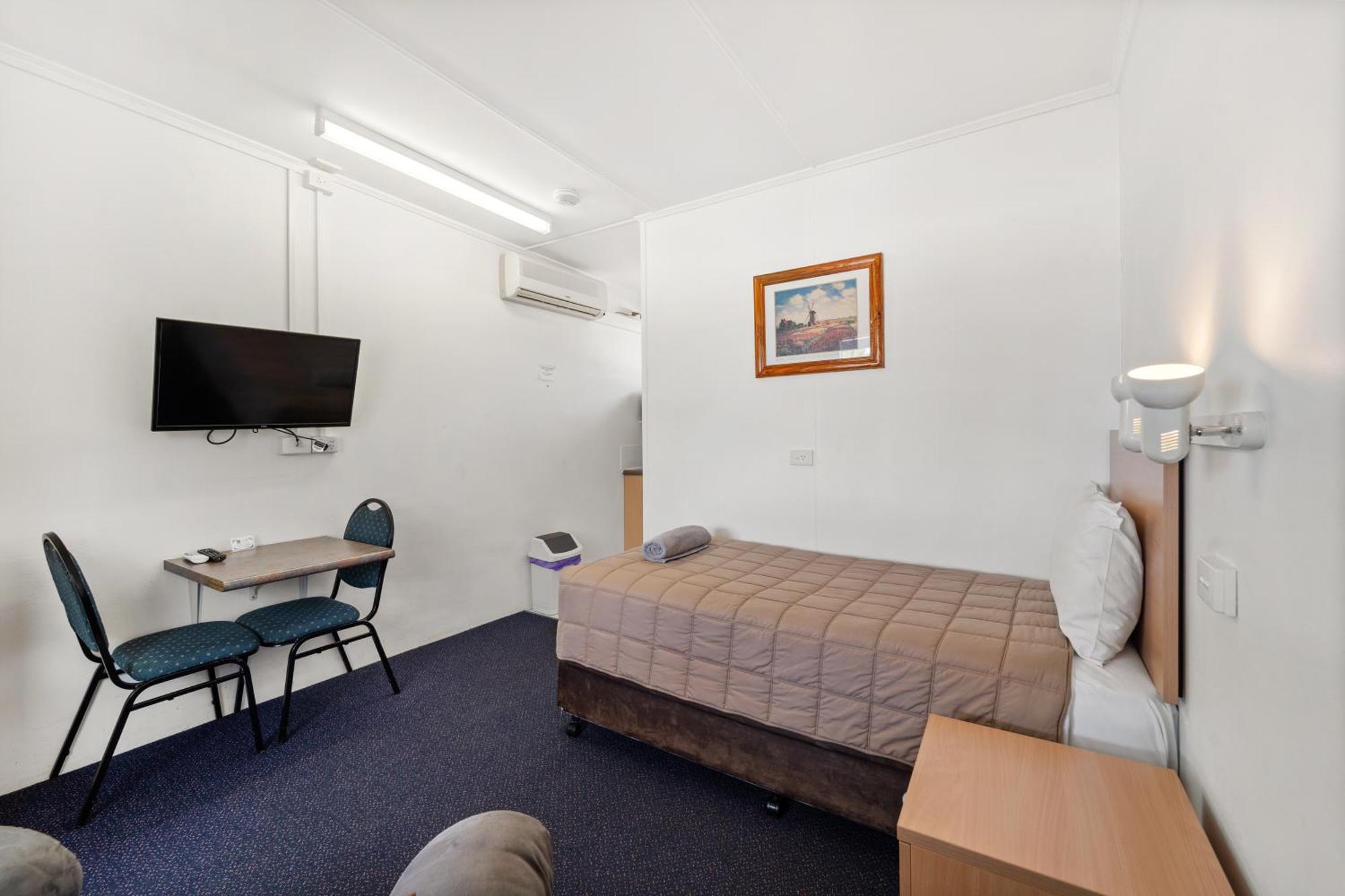 Tally Ho Motor Inn Tenterfield Buitenkant foto