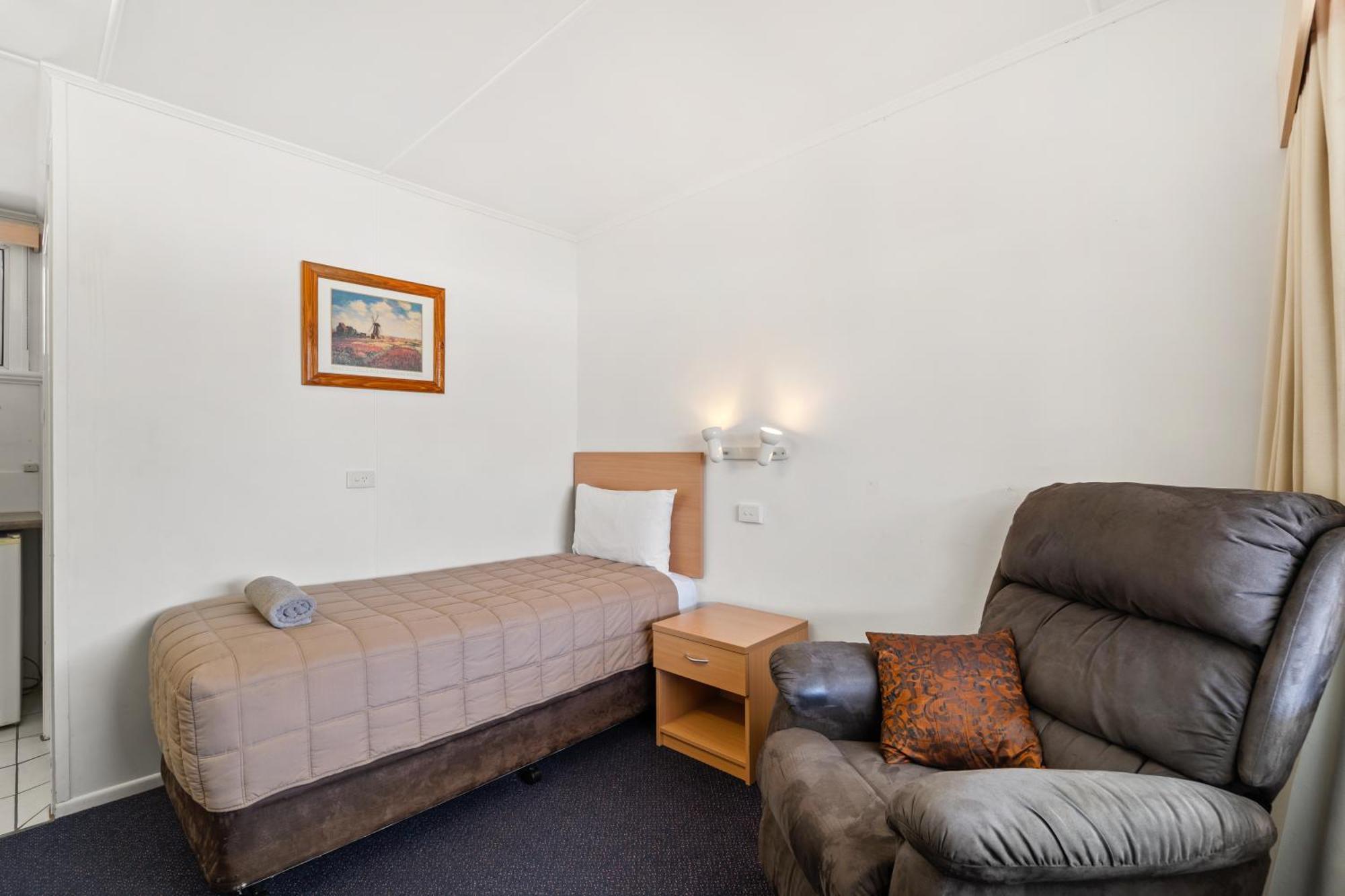 Tally Ho Motor Inn Tenterfield Buitenkant foto