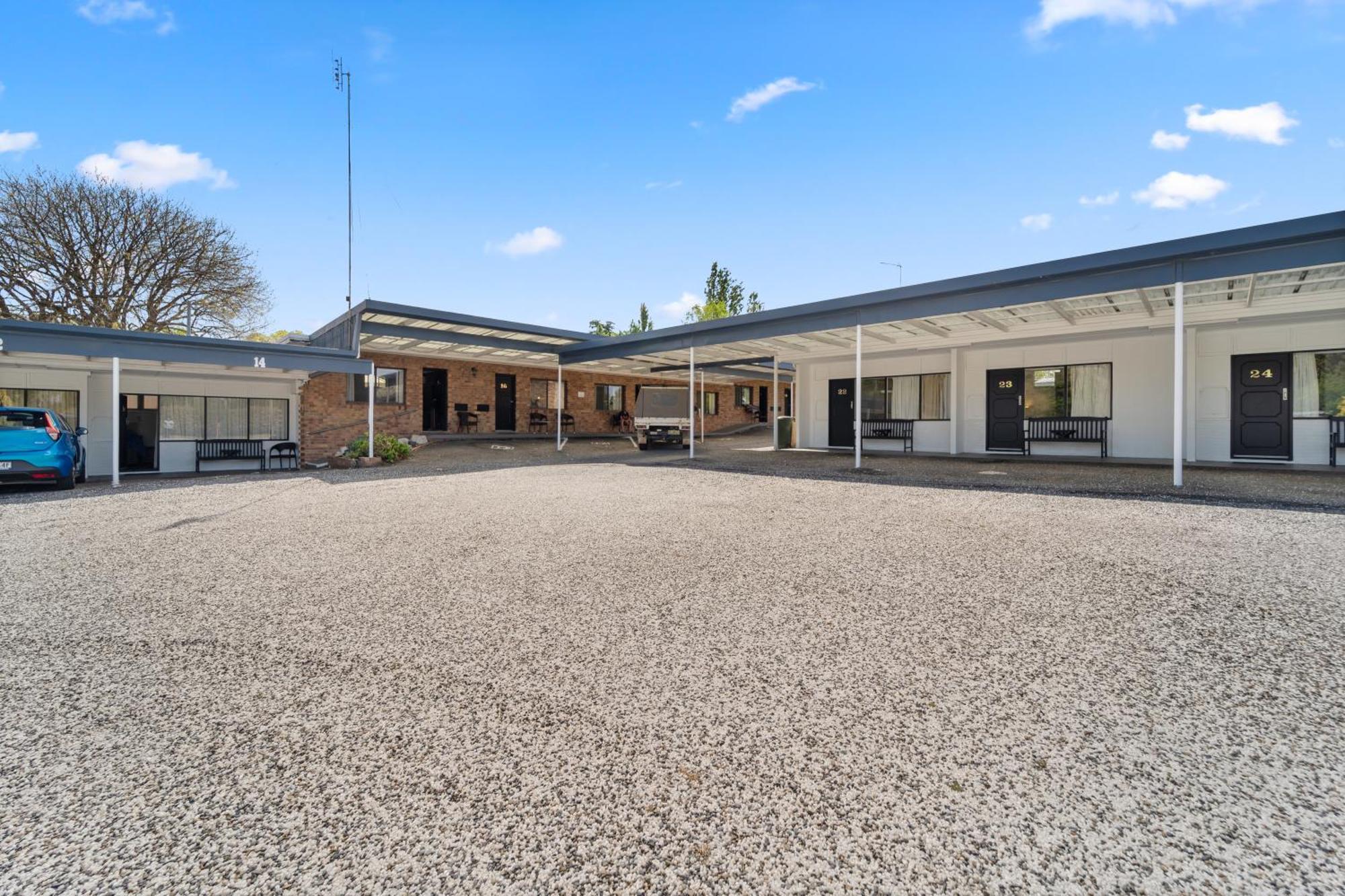 Tally Ho Motor Inn Tenterfield Buitenkant foto