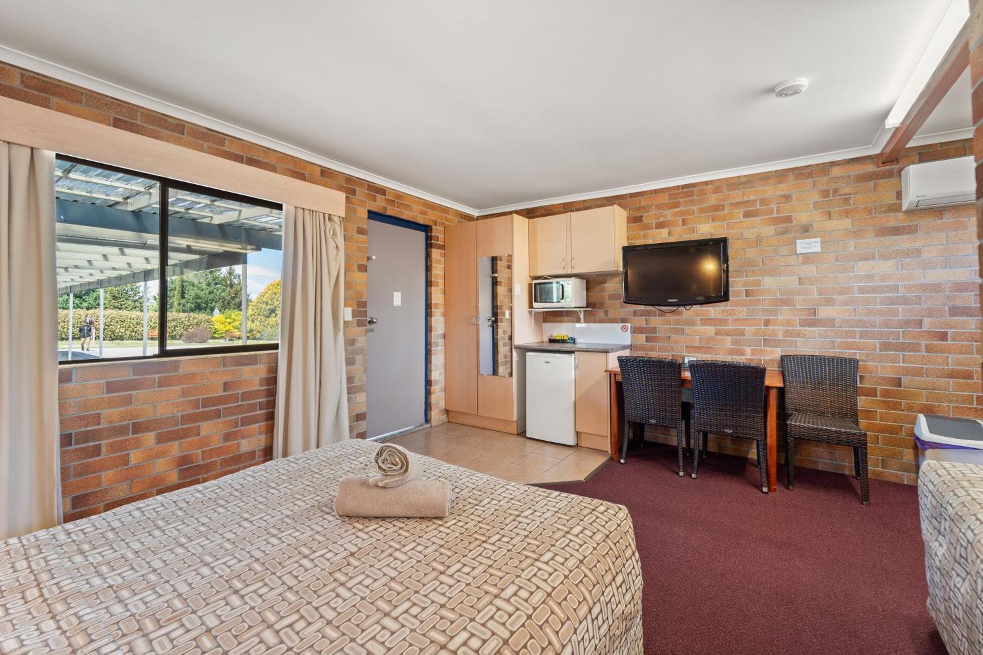 Tally Ho Motor Inn Tenterfield Buitenkant foto