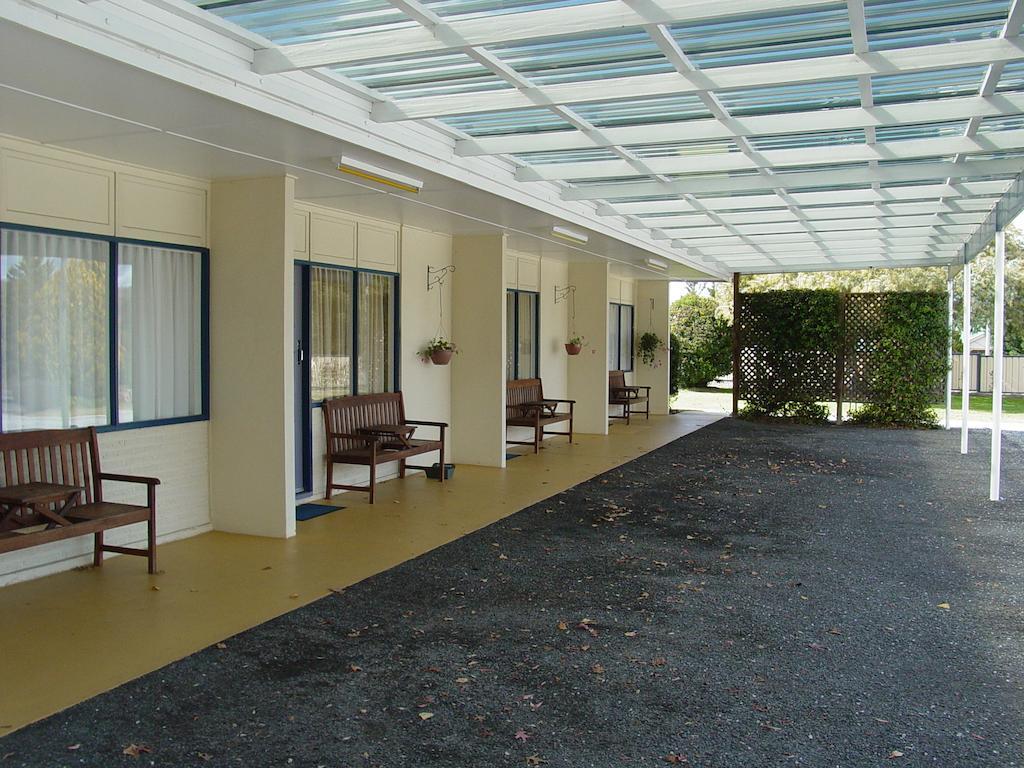 Tally Ho Motor Inn Tenterfield Buitenkant foto